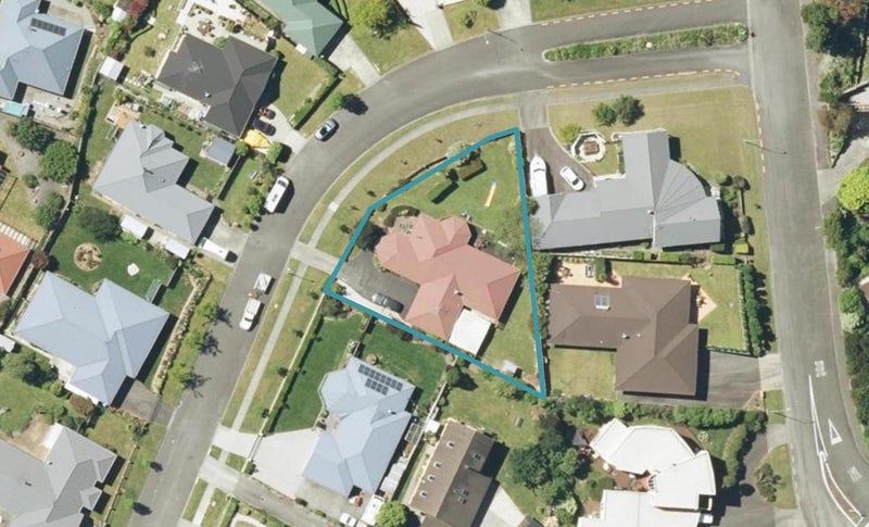 4 Admiralty Place, Waikawa, Picton - Carousel 1