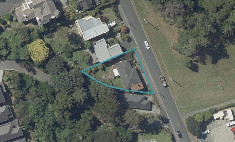 82 Eglinton Road, Mornington, Dunedin - Carousel 1