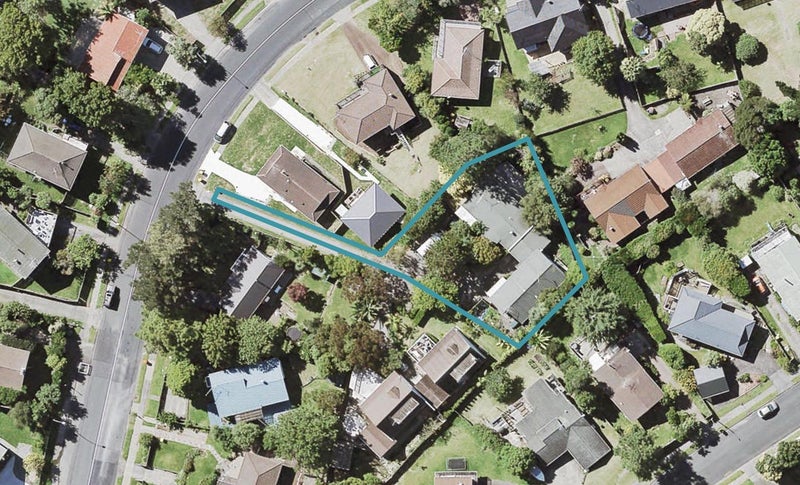 2/71 Oaktree Avenue, Browns Bay, Auckland - Carousel 1