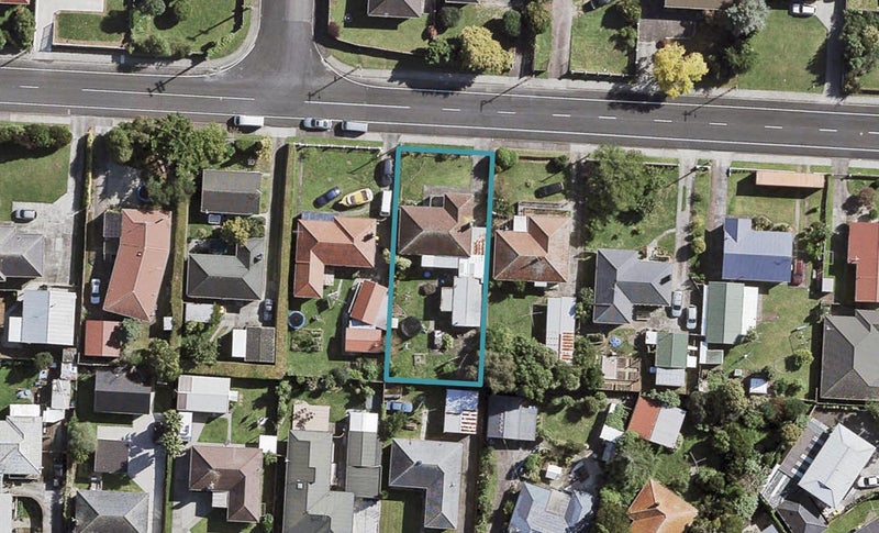 45 McAnnalley Street, Manurewa East, Auckland - Carousel 1