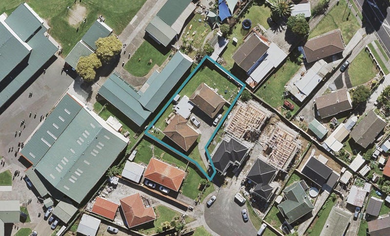 2/13 Narada Place, Papatoetoe, Auckland - Carousel 1