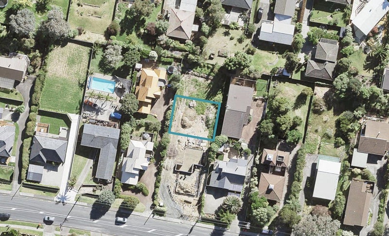 57A Carlisle Road, Torbay, Auckland - Carousel 1