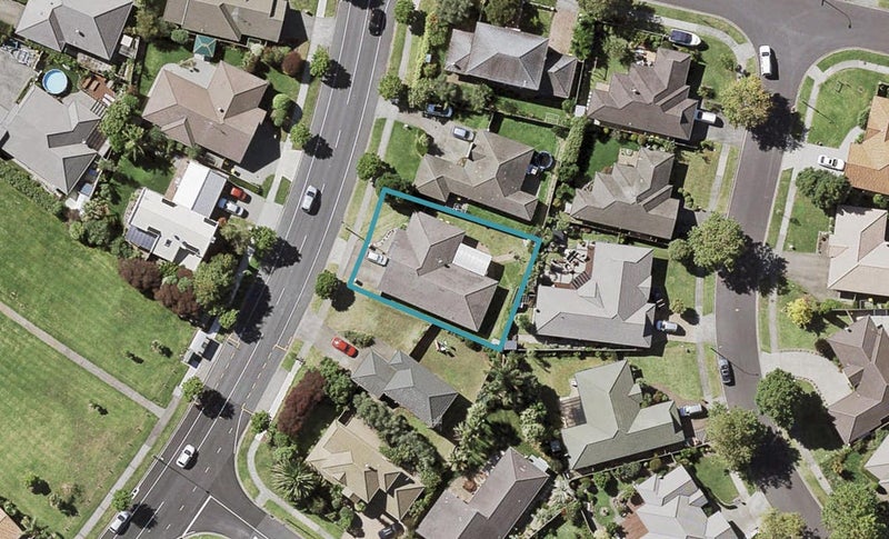204 Kilkenny Drive, East Tamaki Heights, Auckland - Carousel 1