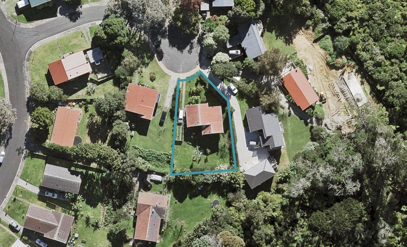 5 Mirage Place, Beach Haven, Auckland - Carousel 1