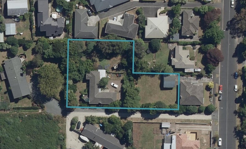 26 Alison Street, Hamilton Lake, Hamilton - Carousel 1