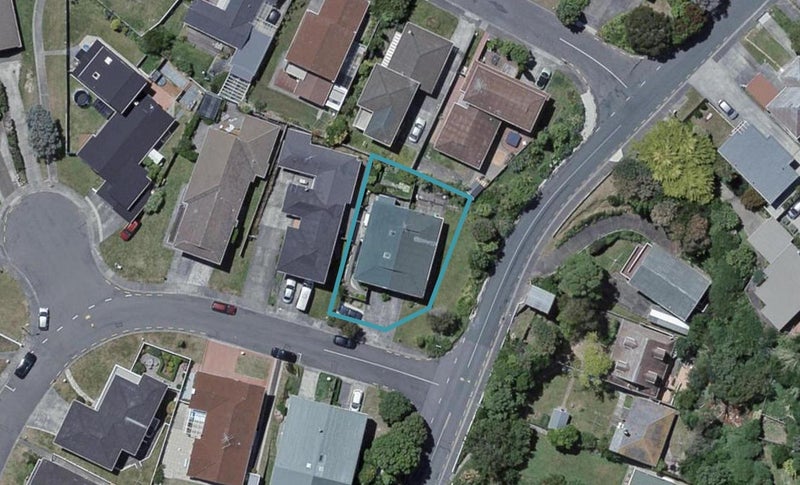 2 Westview Grove, Miramar, Wellington - Carousel 1