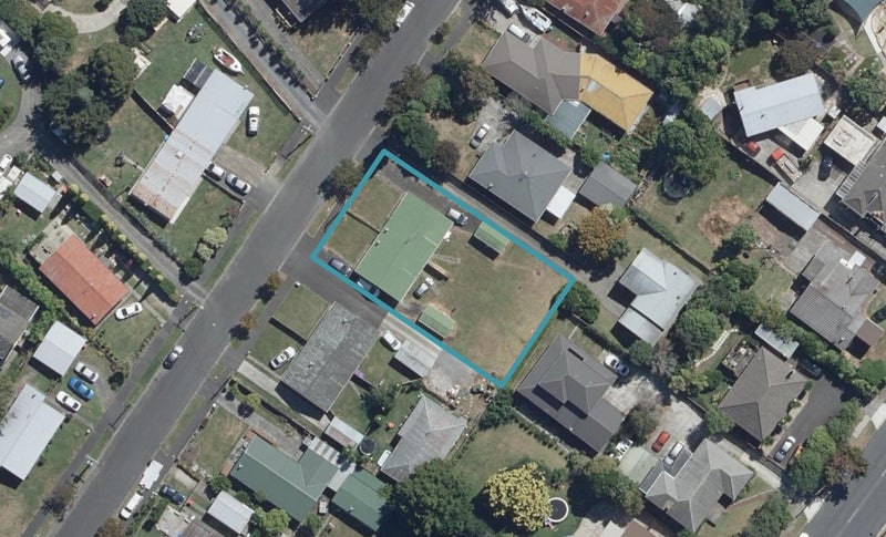2/8 Holloway Place, Forest Lake, Hamilton - Carousel 1