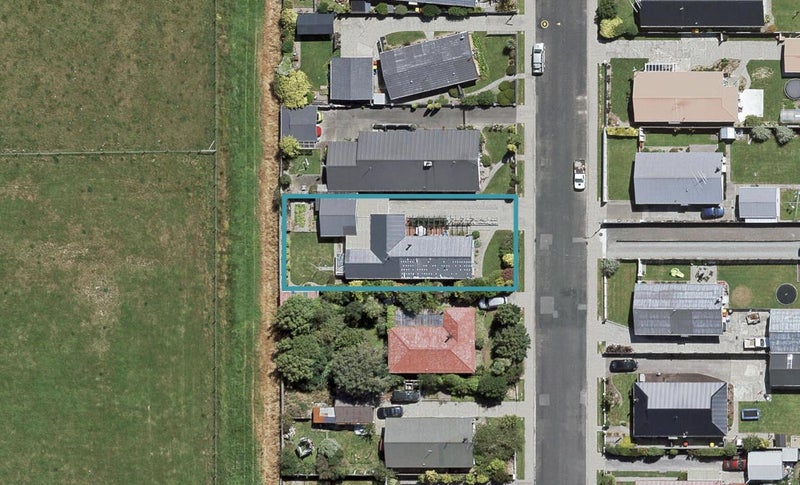 126 Cunningham Crescent, Grasmere, Invercargill - Carousel 1