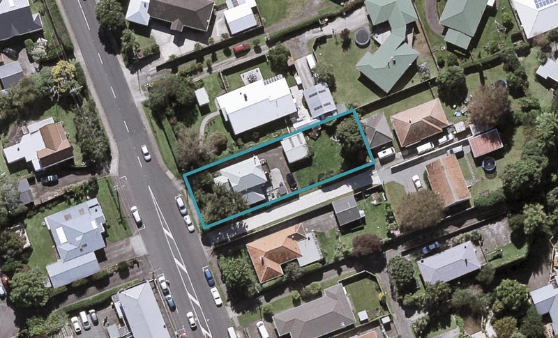 59 Govett Avenue, Frankleigh Park, New Plymouth - Carousel 1