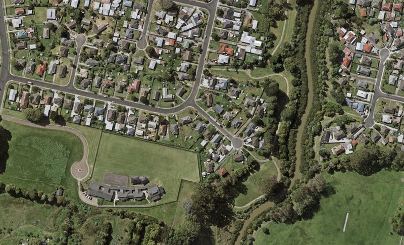 3 Raleigh Place, Otara, Auckland - Carousel 1