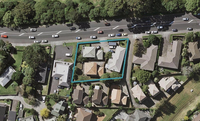 1/201 Abbotts Way, Remuera, Auckland - Carousel 1