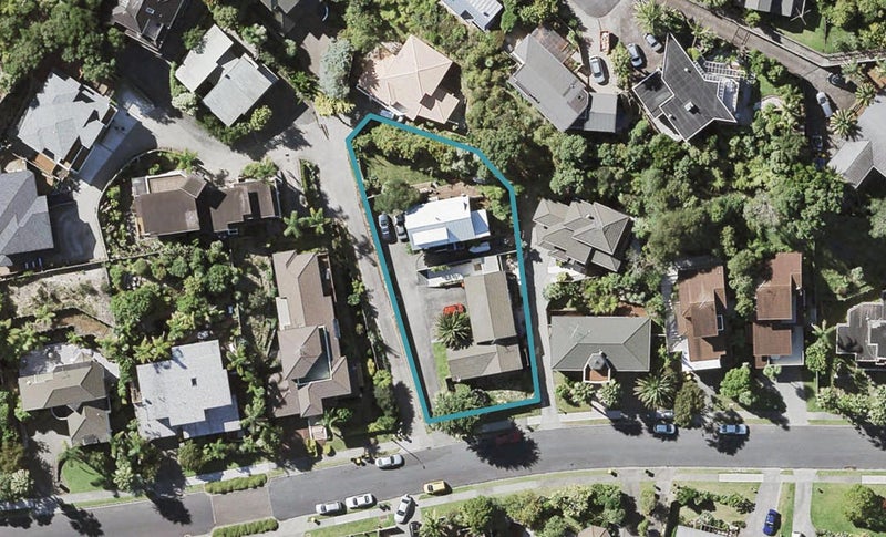 2/27 Penguin Drive, Murrays Bay, Auckland - Carousel 1