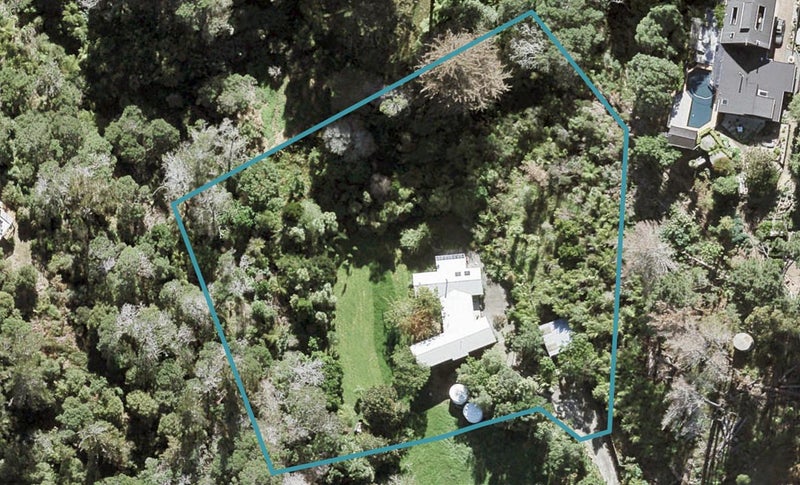18 Hobbs Road, Matakatia, Whangaparaoa - Carousel 1