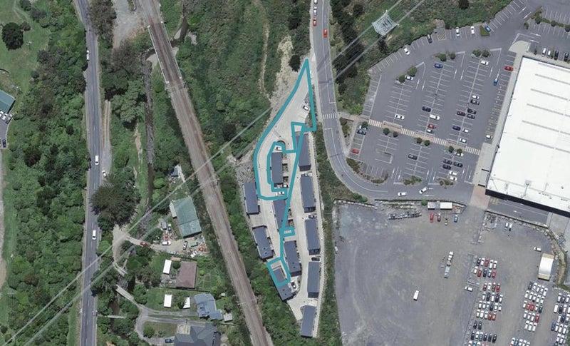 22 Ara Patukawenga, Tawa, Wellington - Carousel 1
