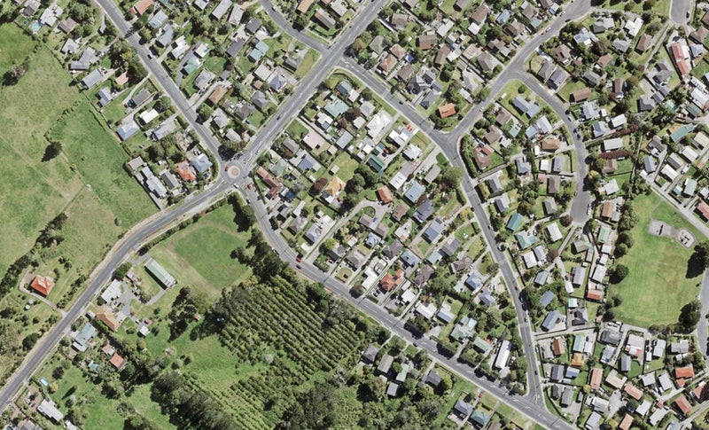30 Pine Avenue, Henderson, Auckland - Carousel 1