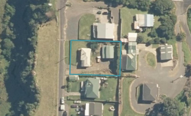 45 Aria Terrace, Mōkau - Carousel 1