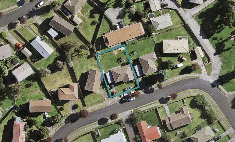 12 Azalea Place, Wiri, Auckland - Carousel 1