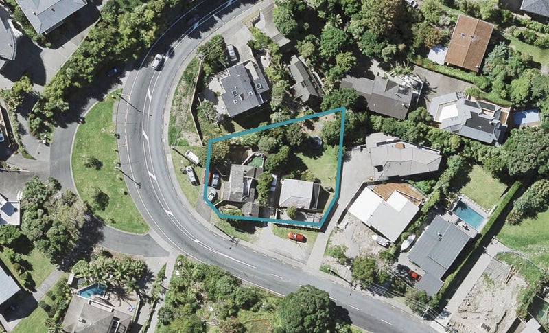 1/67 Beach Road, Castor Bay, Auckland - Carousel 1