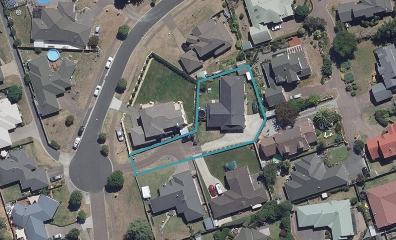 29 Nielsen Gardens, Rototuna, Hamilton - Carousel 1