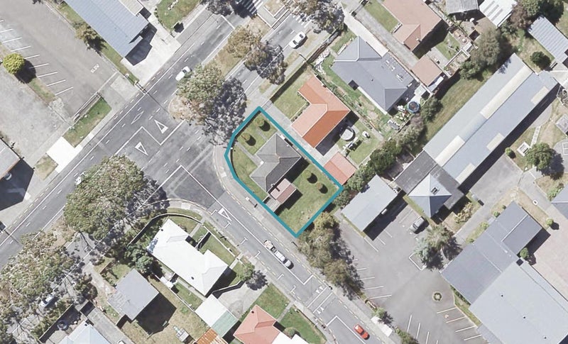 34 Parkway, Wainuiomata, Lower Hutt - Carousel 1