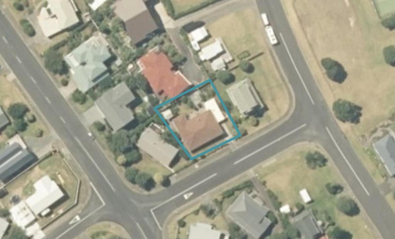 103 Oratia Place, Onemana, Whangamatā - Carousel 1