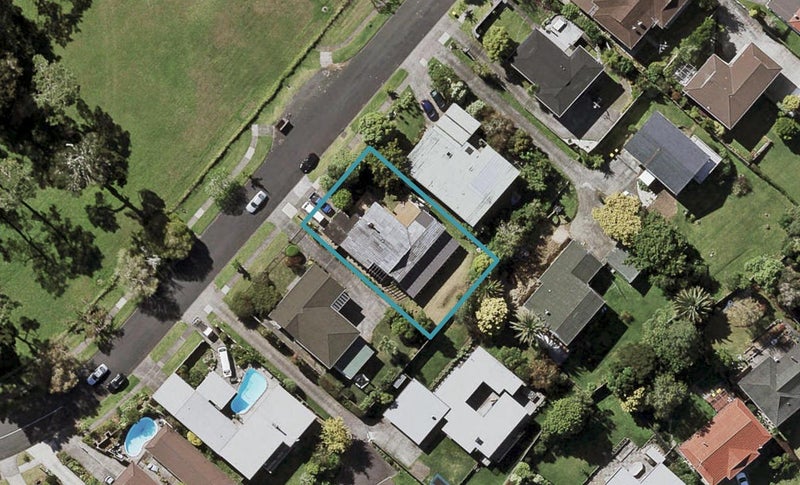 46 Grenada Avenue, Forrest Hill, Auckland - Carousel 1