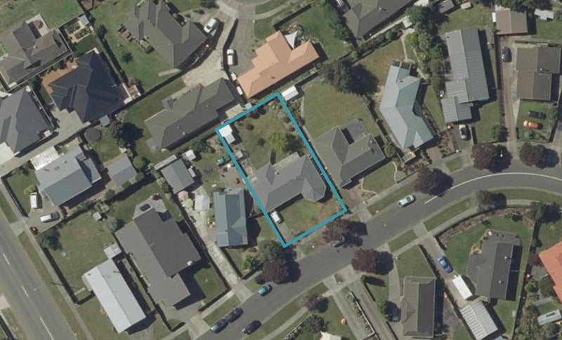7 Peppertree Glade, Kelvin Grove, Palmerston North - Carousel 1