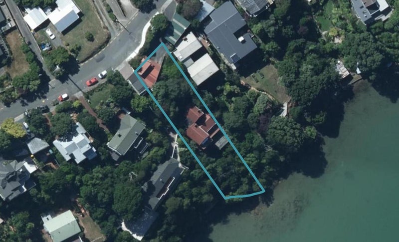 36 Seaview Road, Paremata, Porirua - Carousel 1