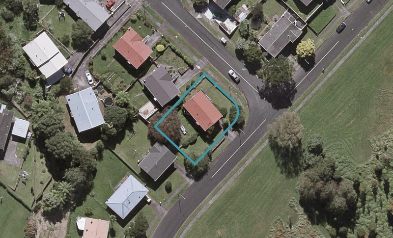 62 Tavistock Street, Westown, New Plymouth - Carousel 1