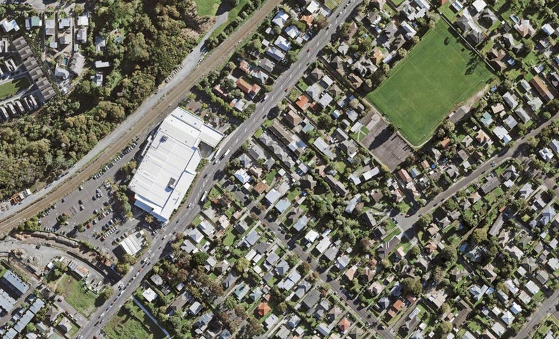 6/2 Ennismore Road, Mount Albert, Auckland - Carousel 1