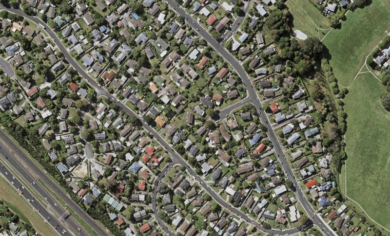 9A Mowbray Place, Sunnynook, Auckland - Carousel 1