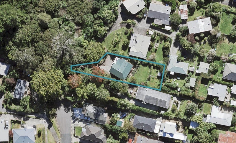 33 Gazelle Avenue, Beach Haven, Auckland - Carousel 1