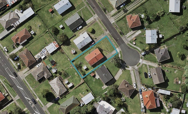 17 Wynton Place, Otara, Auckland - Carousel 1