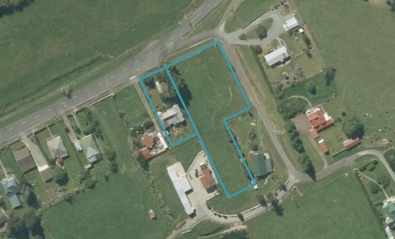 54 Irvine Street, Lawrence, Lawrence - Carousel 1