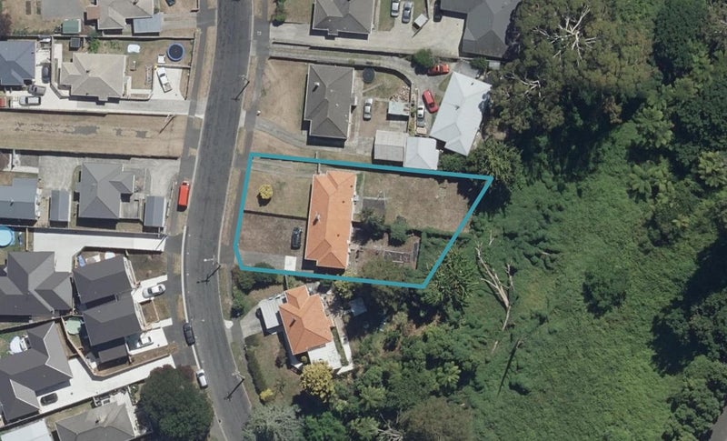 12 Churchill Avenue, Maeroa, Hamilton - Carousel 1