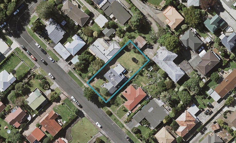 8 Puriri Street, Takapuna, Auckland - Carousel 1