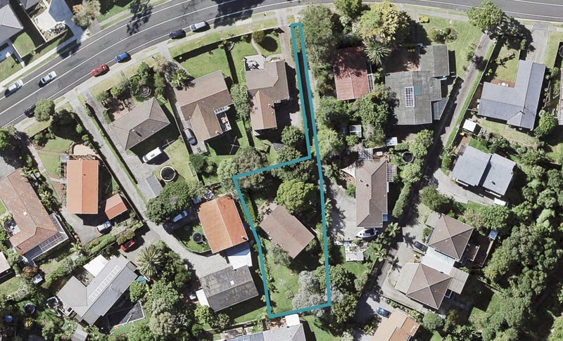 34 John Downs Drive, Browns Bay, Auckland - Carousel 1