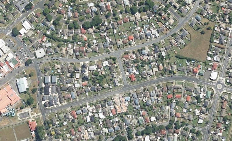 7 Dempsey Street, Naenae, Lower Hutt - Carousel 1