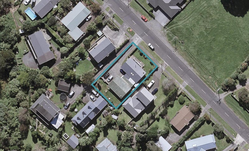 112B Wairau Road, Oakura, Oakura - Carousel 1