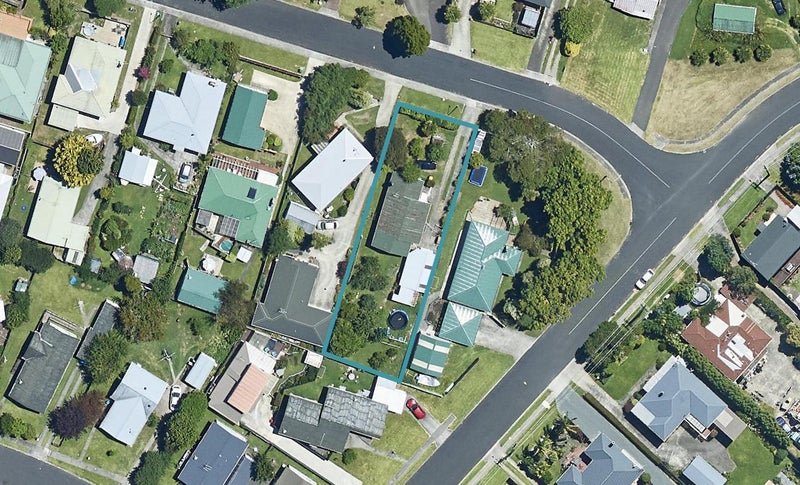 26 Robins Road, Judea, Tauranga - Carousel 1