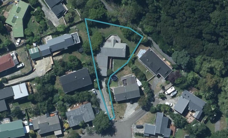 9 Charthouse Lane, Whitby, Porirua - Carousel 1