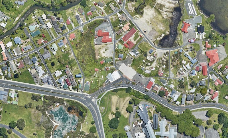 4 Houkotuku Street, Ohinemutu, Rotorua - Carousel 1
