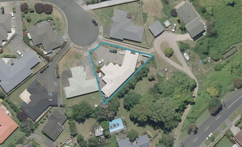 14 Charles Close, Springvale, Whanganui - Carousel 1