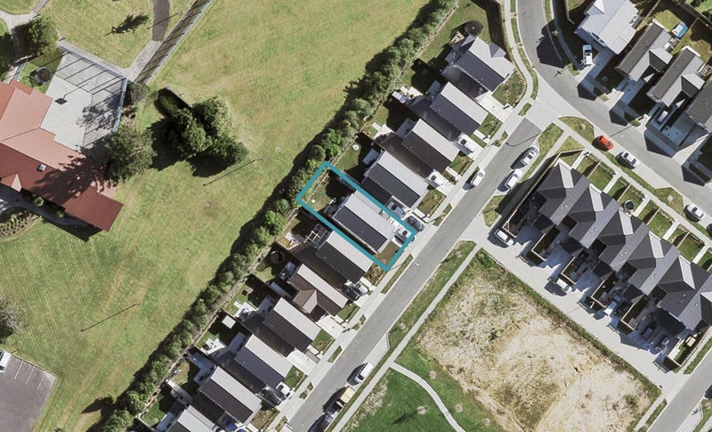24 Taiaapure Street, Weymouth, Auckland - Carousel 1