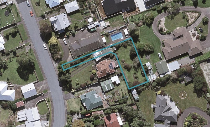 10A Raniera Street, Glen Avon, New Plymouth - Carousel 1