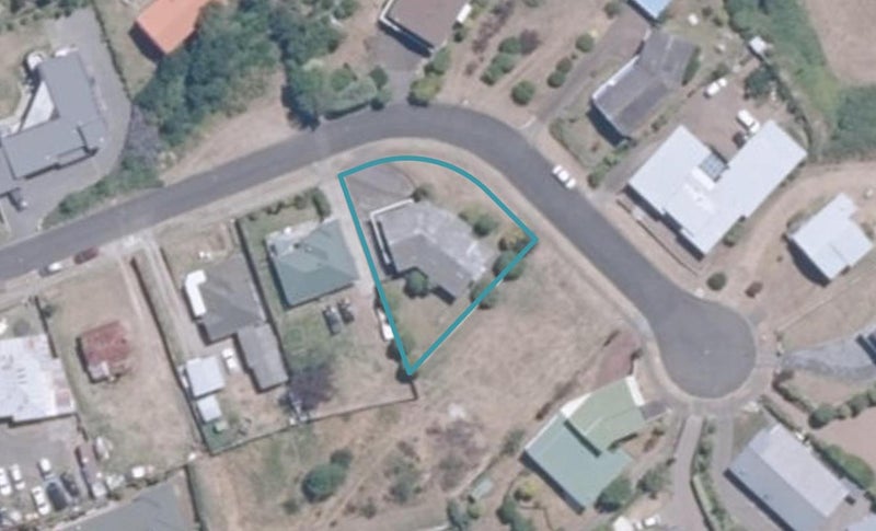 15 Hinerau Grove, Waipahihi, Taupo - Carousel 1