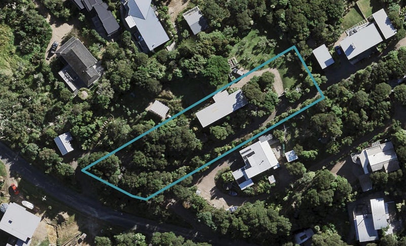 87 Coromandel Road, Oneroa, Waiheke Island - Carousel 1