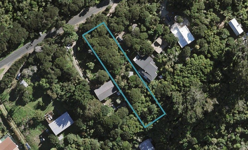 26 Hekerua Road, Oneroa, Waiheke Island - Carousel 1