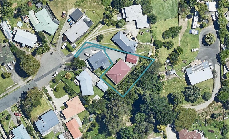 24 Sharyn Place, Brookfield, Tauranga - Carousel 1