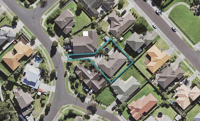 18 William Gamble Drive, Greenhithe, Auckland - Carousel 1